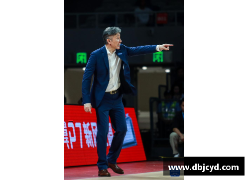 zoty中欧体官方网站深圳马可波罗队主教练疯狂庆祝，宣布冠军是团队努力的结果